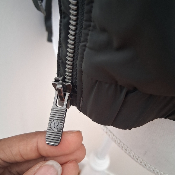 ❤️ Lululemon Above The Clouds Jacket in Evergreen Size 6 - Picture 11 of 12